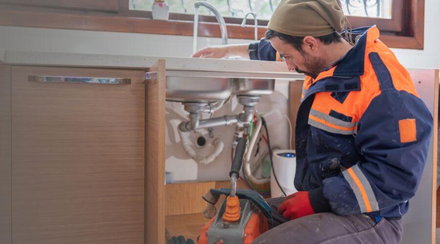 Expert burst pipe repair services in Cromwell, OK